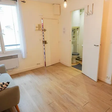 7 Historic Marais Near Bastille & Metro Appartement