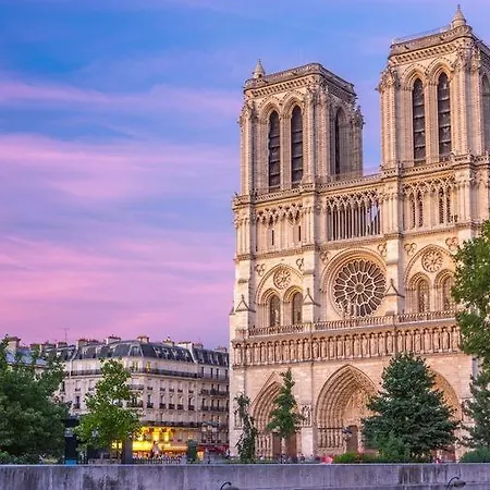 7 Historic Marais Near Bastille & Metro Appartement Paris